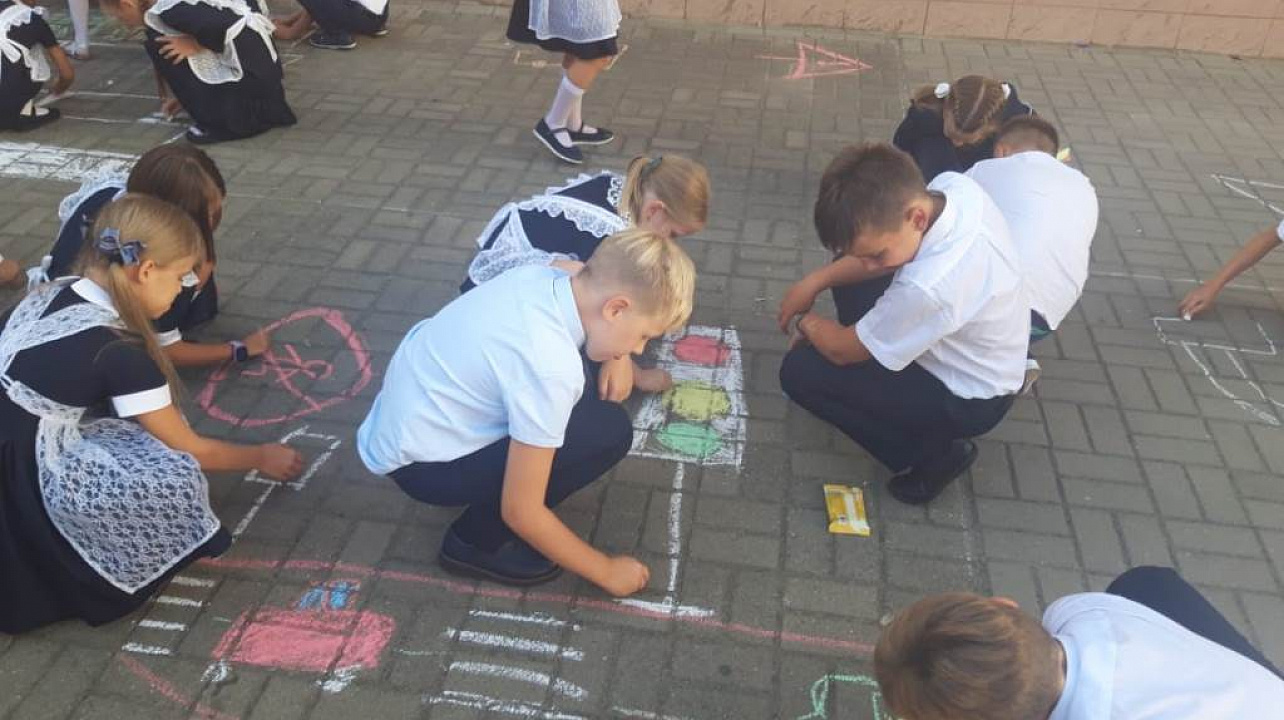 Школьникам Западного округа напомнили о правилах безопасности