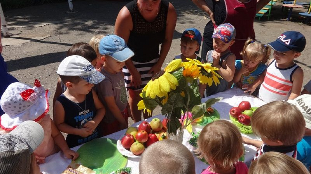 В детских садах округа отметили Яблочный спас