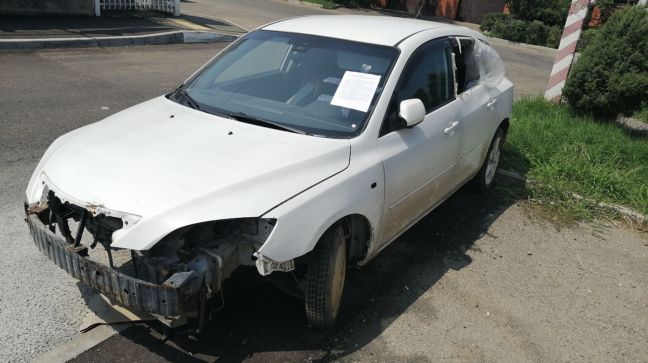 На территории Западного округа прошёл очередной мониторинг улиц с целью выявления и уборки транспортных средств, брошенных собственниками