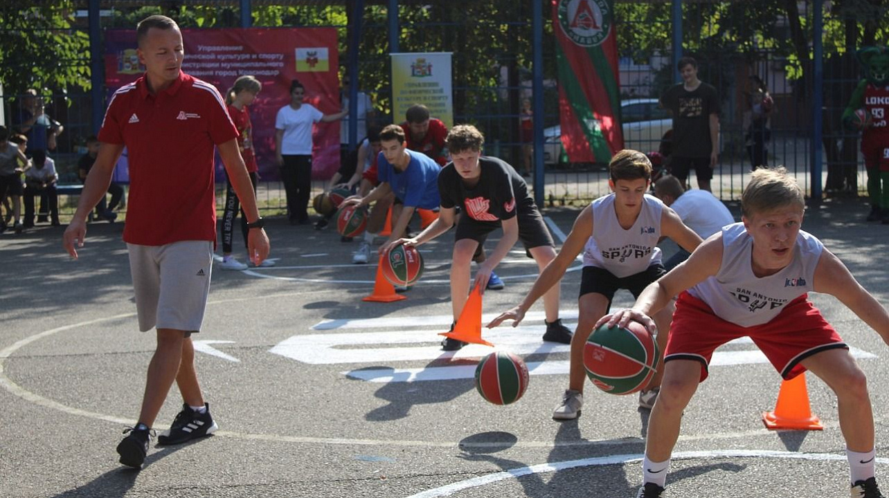 В Краснодаре стартовала акция «Спортсмены нашего двора»