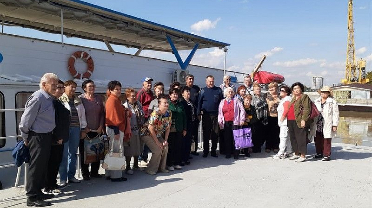 Западный совет ветеранов широко отпраздновал День города .jpg