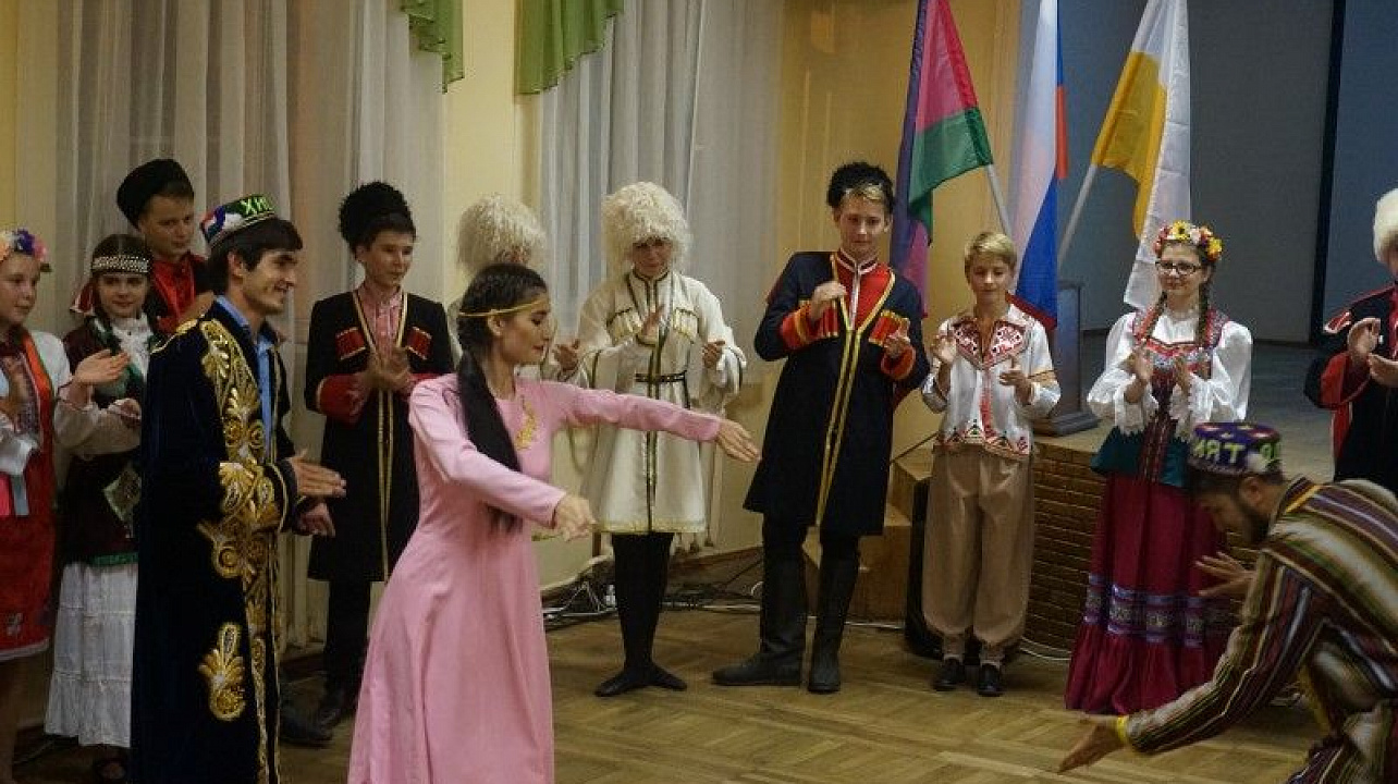 В дружной «семье» краснодарских клубов интернациональной дружбы прибыло! (5).JPG