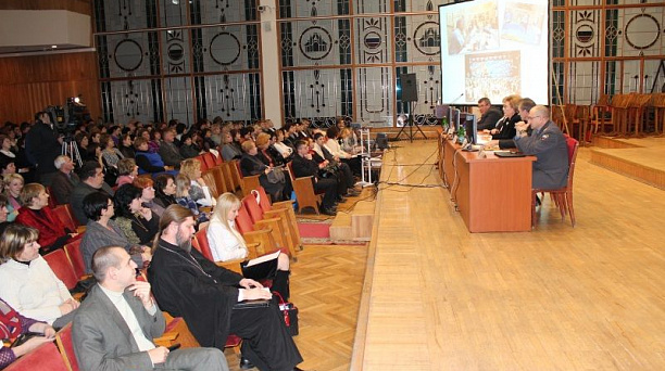 Руководство города и родители обсудили вопросы образования