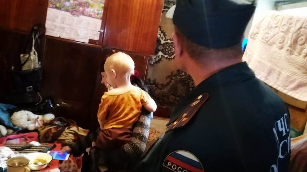 В Западном округе  проверили пожаробезопасность в домах, где проживают неблагополучные семьи