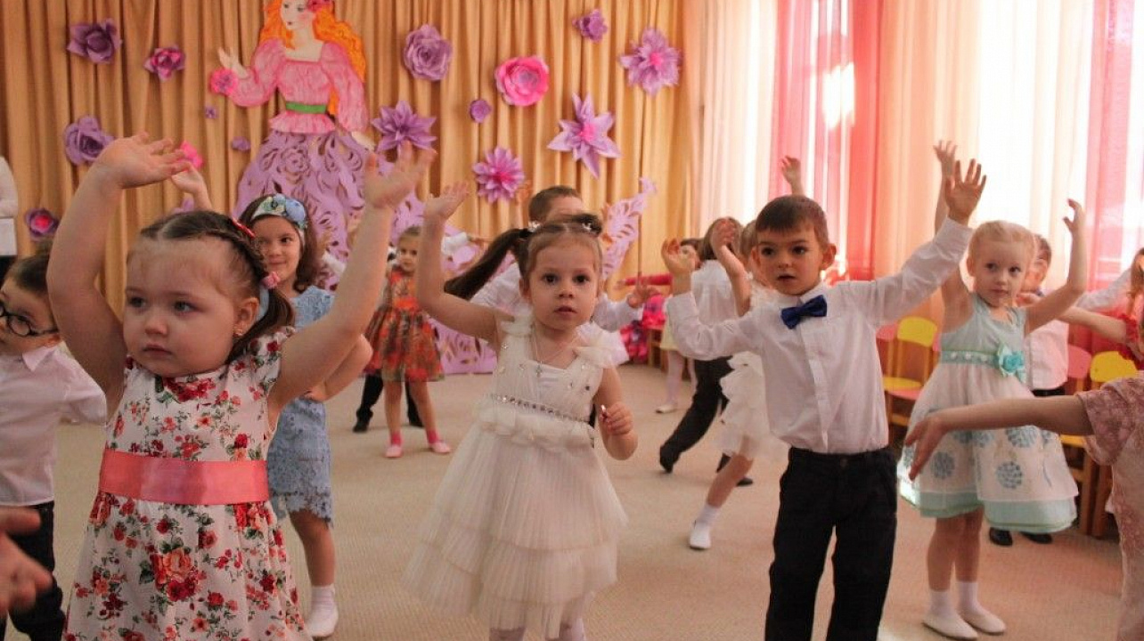 В детском саду Западного округа отметили Международный женский день