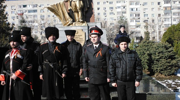 Казаки приняли участие в митинге, посвященном Дню защитника Отечества