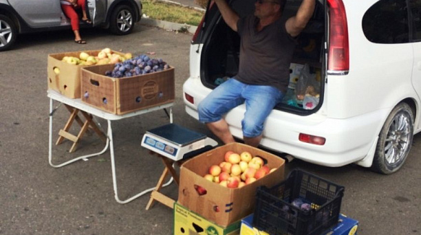 В Западном округе продолжается работа по пресечению несанкционированной торговли