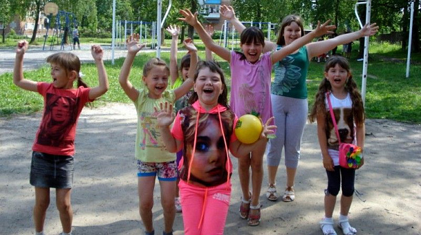 В Центральном округе открыли свои двери 14 пришкольных лагерей