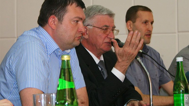 Владимир Евланов провел собрание дольщиков ДСК