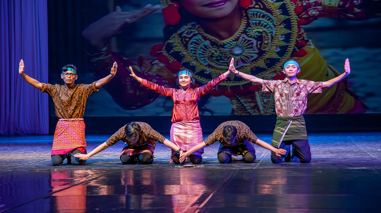 XII Краснодарский городской молодёжный фестиваль «Песни и танцы народов мира» объединил сотни горожан р (18).jpg