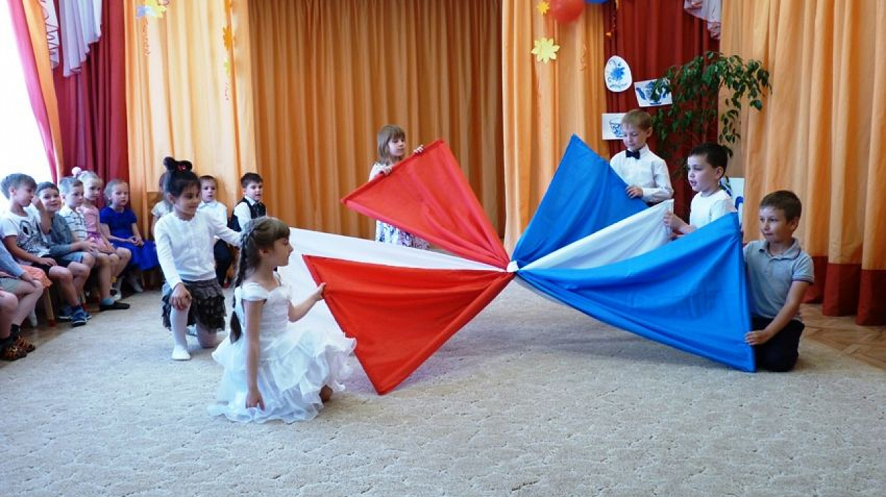 День независимости России отметили в детских садах Западного округа