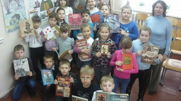 В клубе «Радуга» Центрального округа состоялось мероприятие, посвященное 70-летию снятия блокады Ленинграда