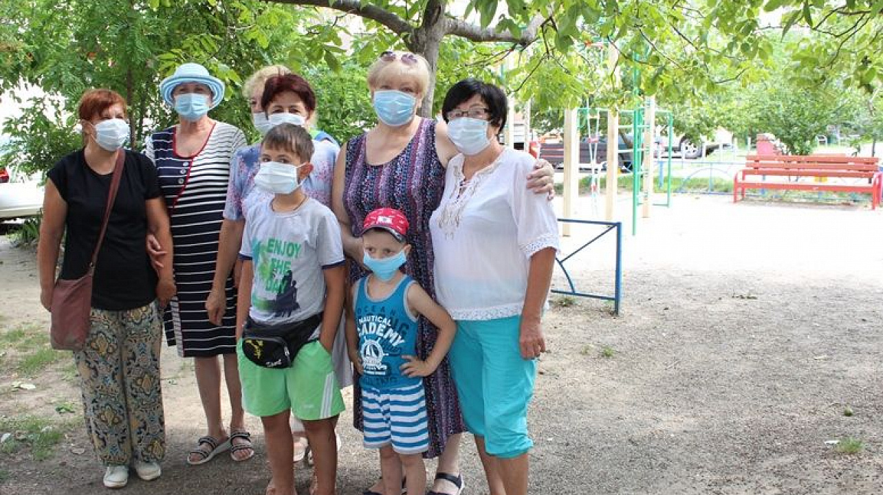 Субботник _на территории ТОС № 133.jpg