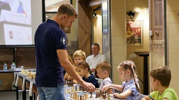 Сергей Карякин проведёт сеанс одновременной игры