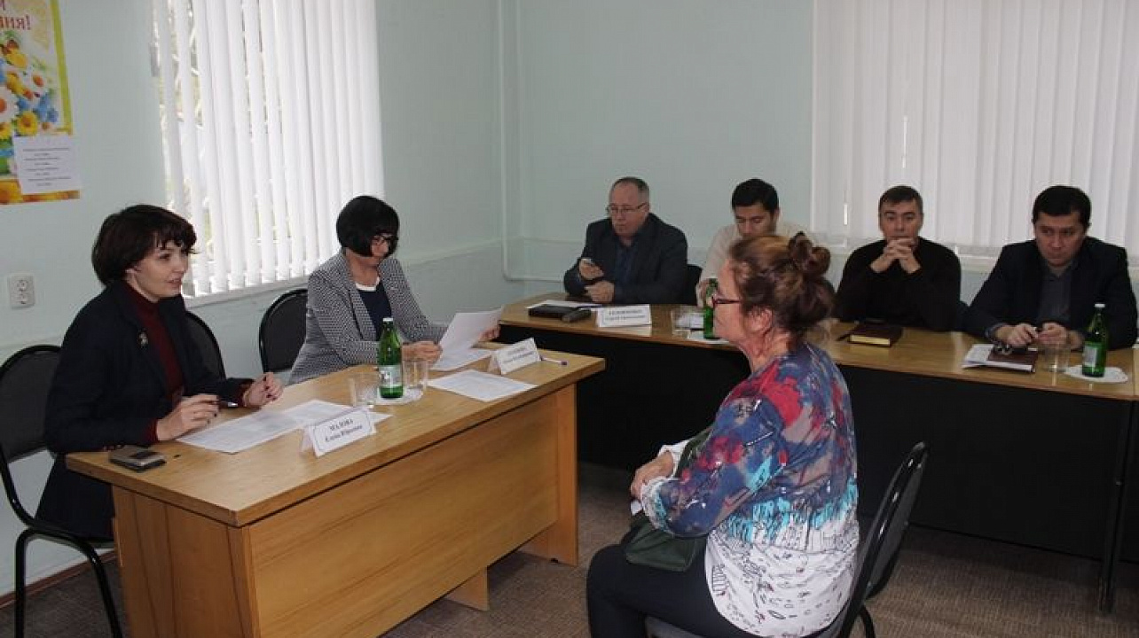 Глава Центрального округа провела встречу с руководителями органов ТОС