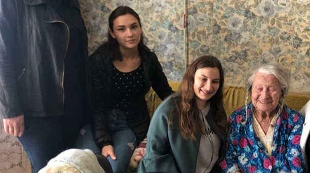 Актив Молодежного совета Западного округа принял участие в акции «Мой ветеран»