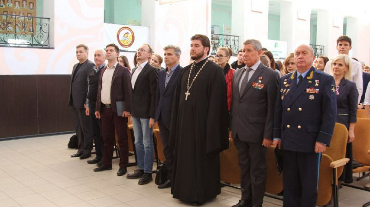 Растим и воспитываем будущих патриотов.jpg