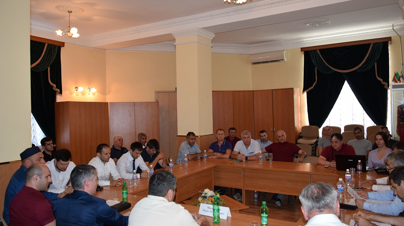 В Краснодаре состоялась встреча с проживающими на Кубани дагестанцами (2).JPG