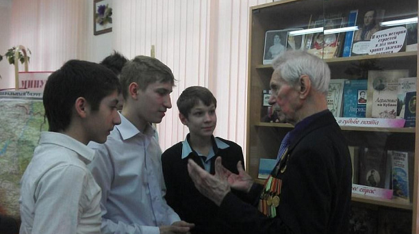 Военный журналист провел урок мужества в прикубанской школе №93