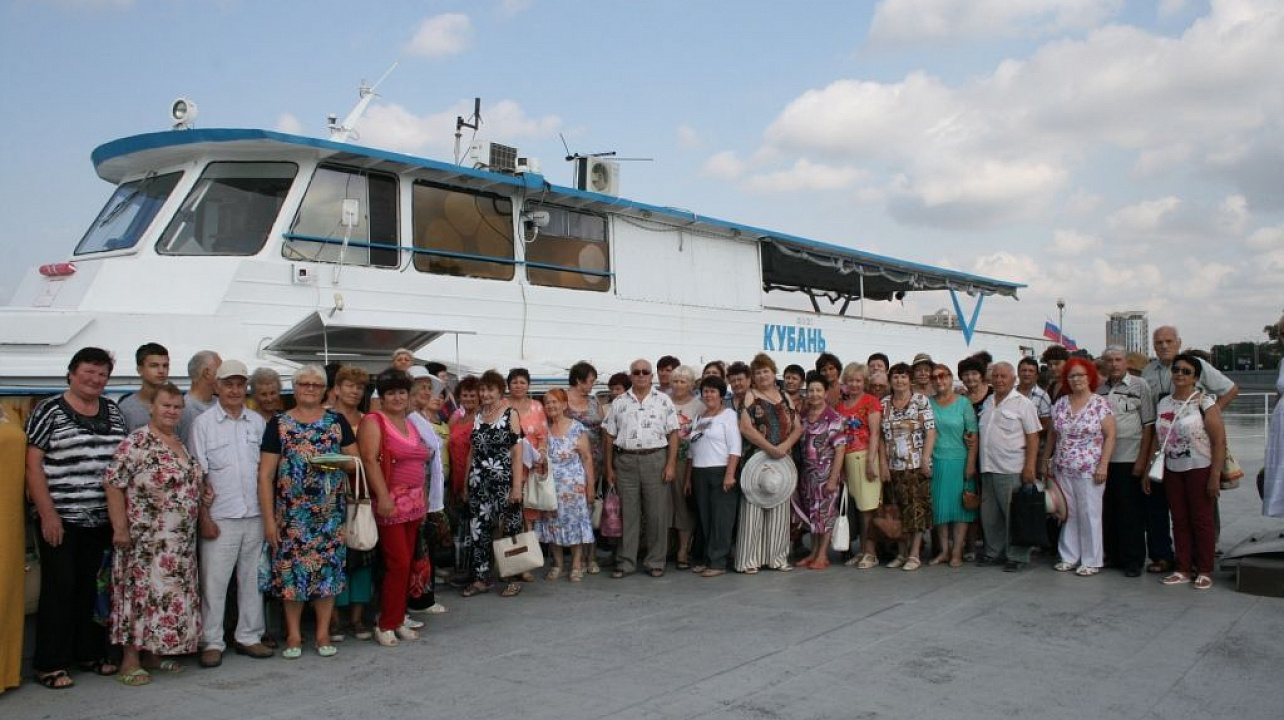 Актив общественности Прикубанского округа осуществил прогулку по реке Кубань