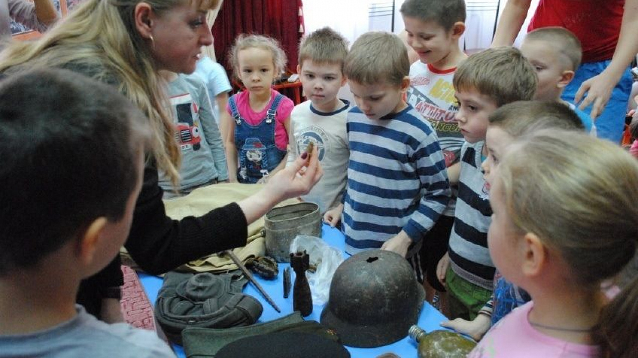 Воспитанники детсада №221 ознакомились с экспозицией «Когда была война»