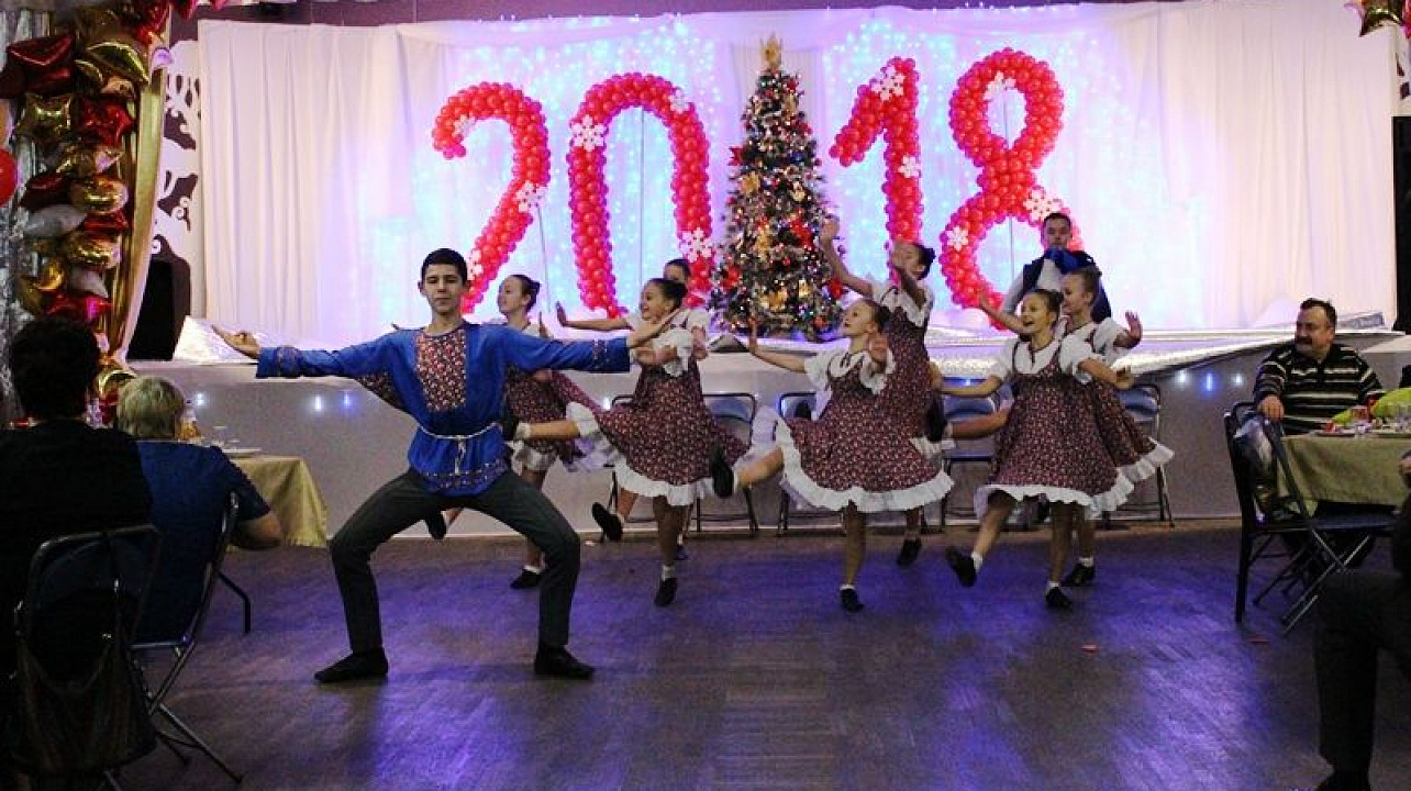 В Центральном округе состоялся  традиционный новогодний бал общественности