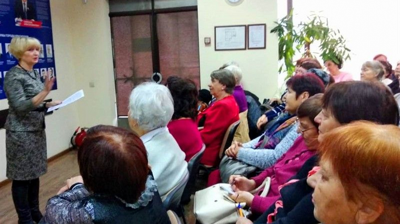 В городском совете ветеранов открылся клуб «Серебряные путешественники».jpg