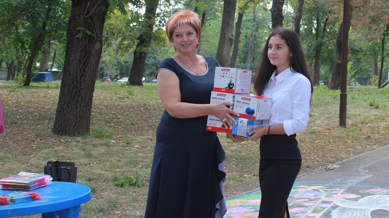 В Центральном округе прошел праздник «Школьный звонок зовет на урок!», посвященный Дню знаний.