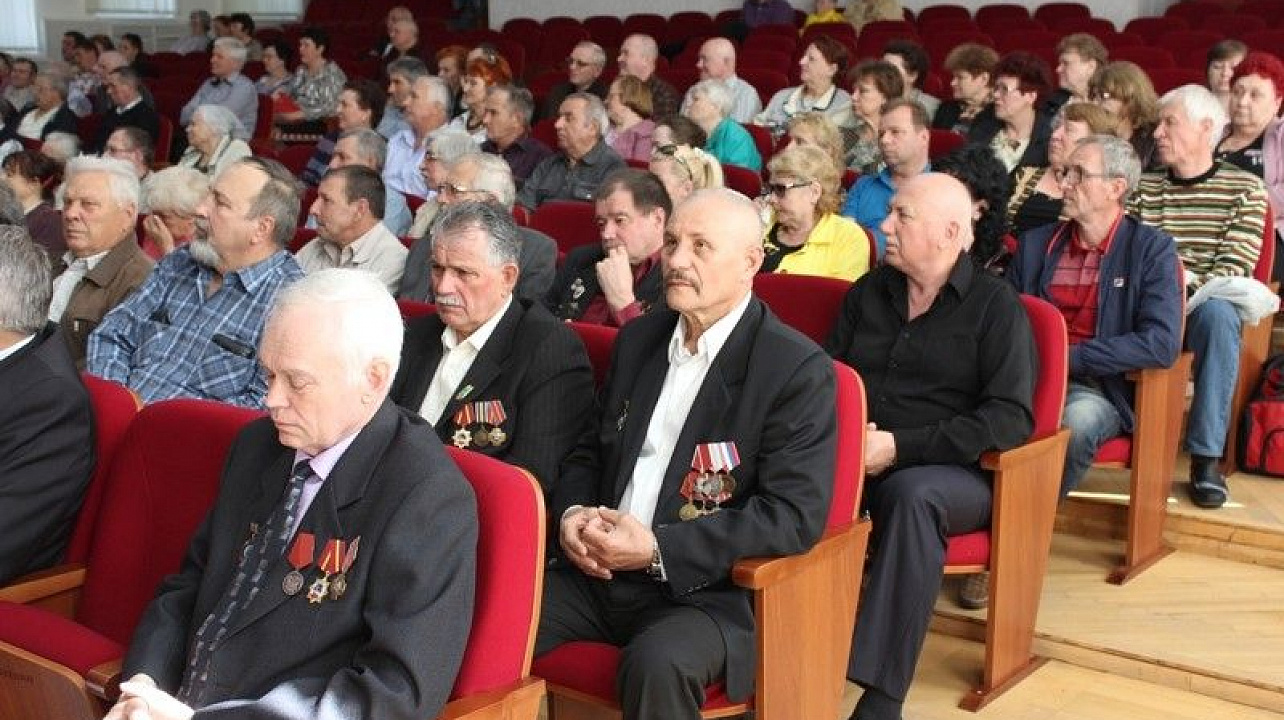 В администрации Центрального округа состоялось чествование ликвидаторов Чернобыльской АЭС (2).jpg