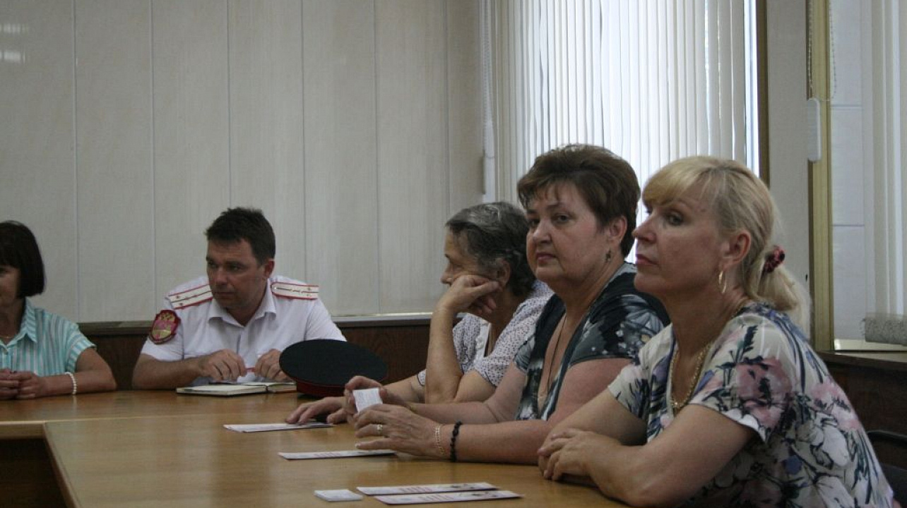 В администрации Прикубанского округа состоялось плановое заседание Совета по профилактике правонарушений