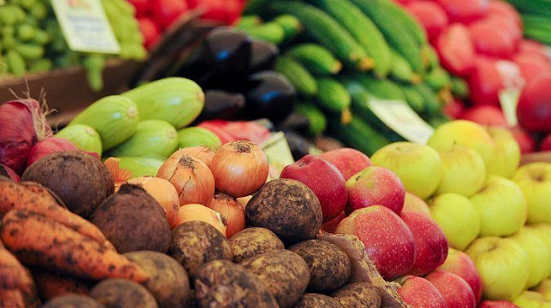 В Западном округе осуществляют контроль за соблюдением требований при проведении ярмарок выходного дня