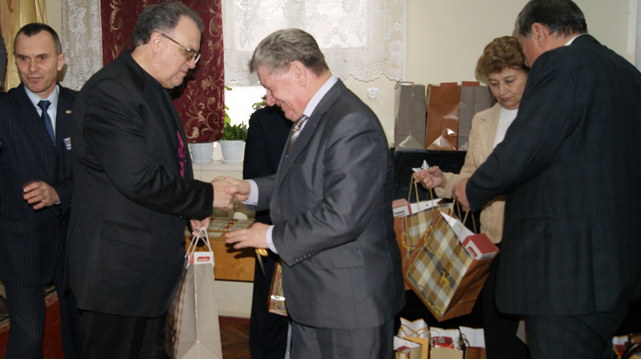 Глава Западного округа вручил  юбилейные медали ветеранам Афганистана