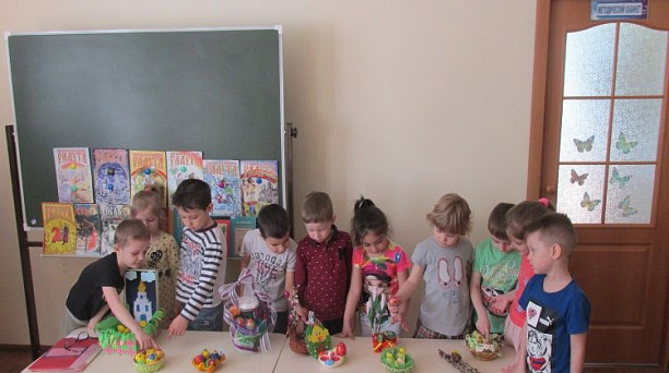 Детский сад Западного округа посетили сотрудники библиотеки им А.С.Макаренко