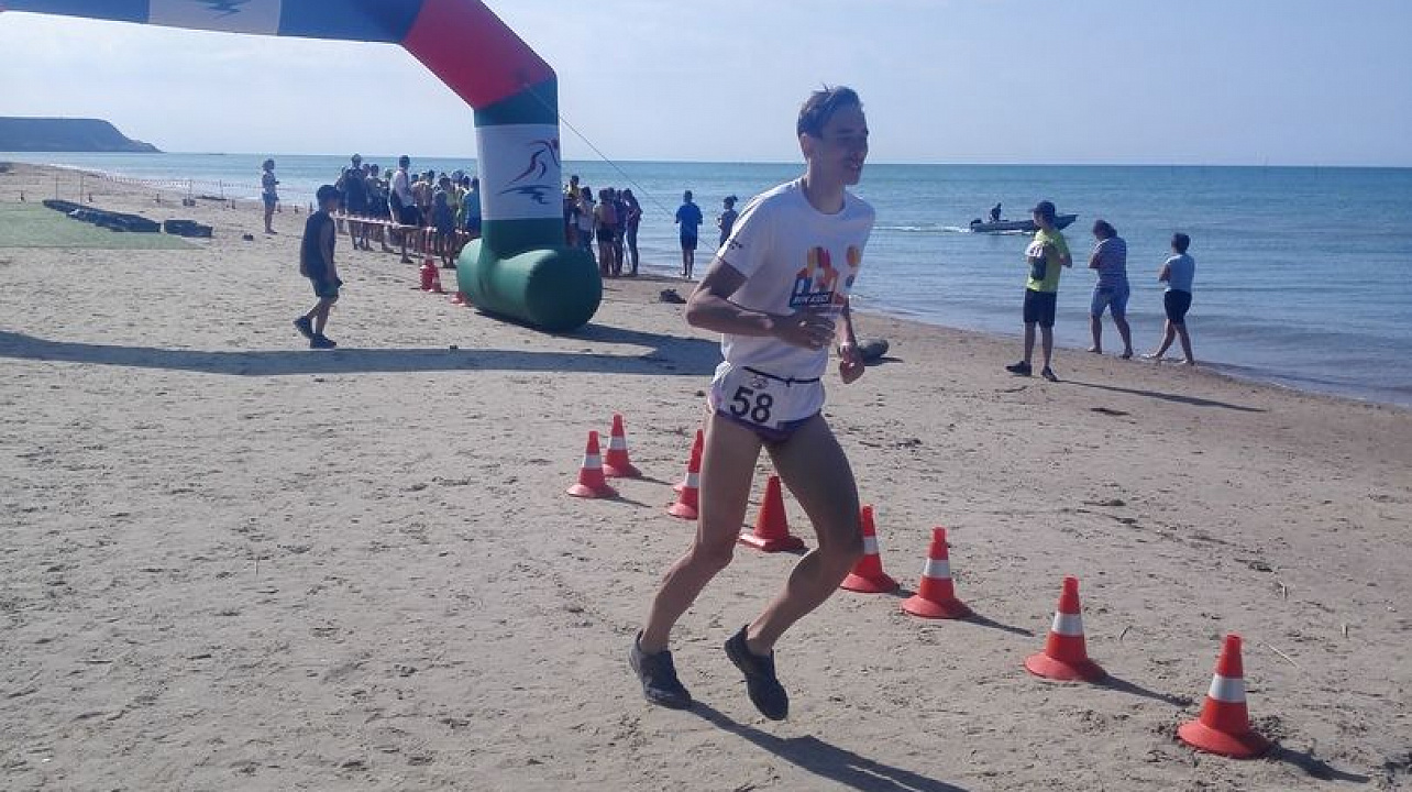 Триатлонисты Спортивной школы олимпийского резерва № 3 завоевали 7 медалей на чемпионате и первенстве Края