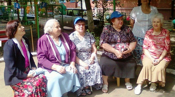Несмотря на приличный возраст, дом выглядит просто замечательно.