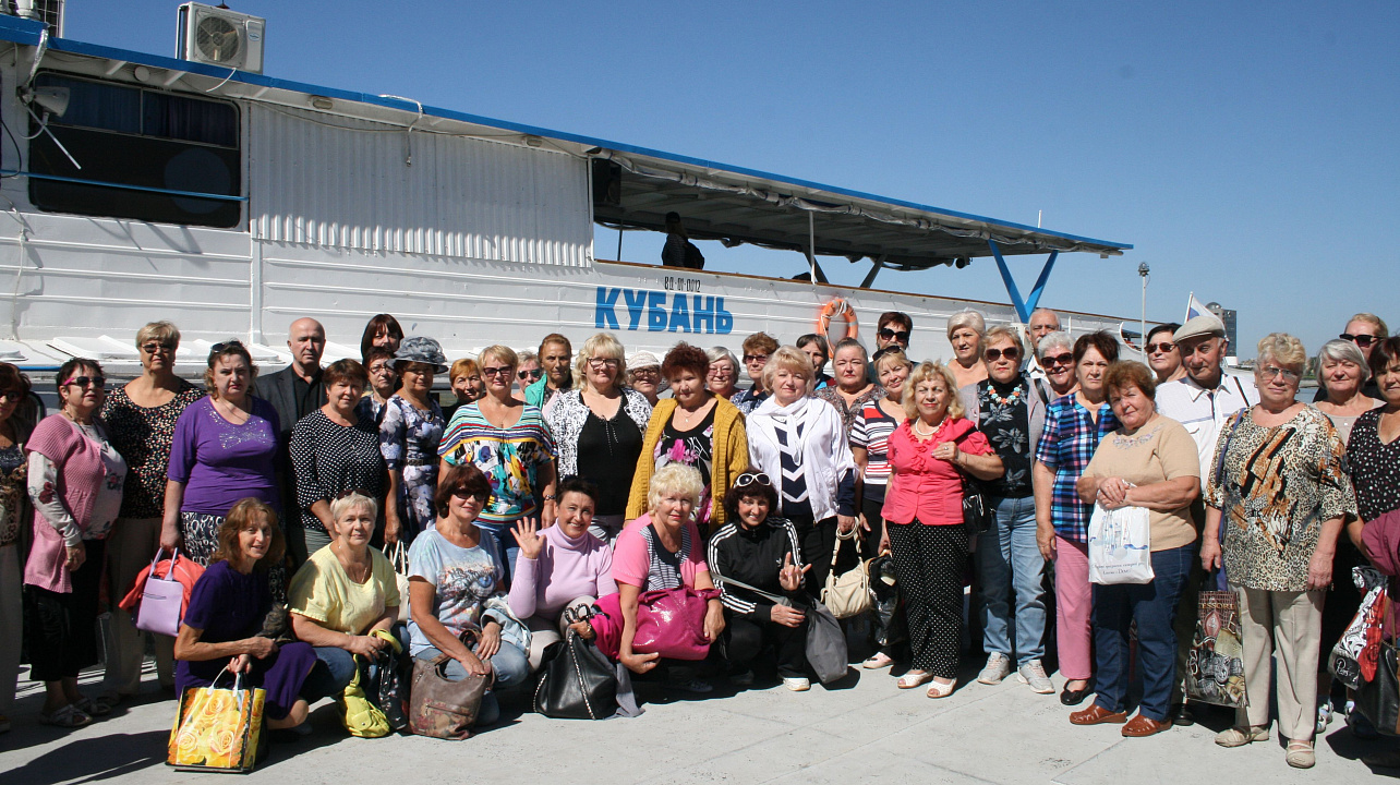 Актив жителей Прикубанского округа отправился в поездку на теплоходе «Кубань»