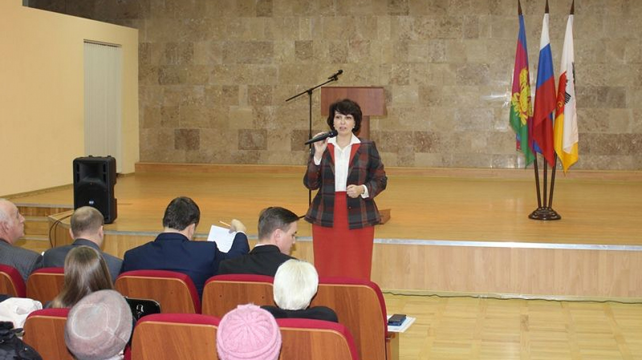 Депутаты Законодательного Собрания Краснодарского края и городской Думы Краснодара отчитались перед жителями Центрального округа