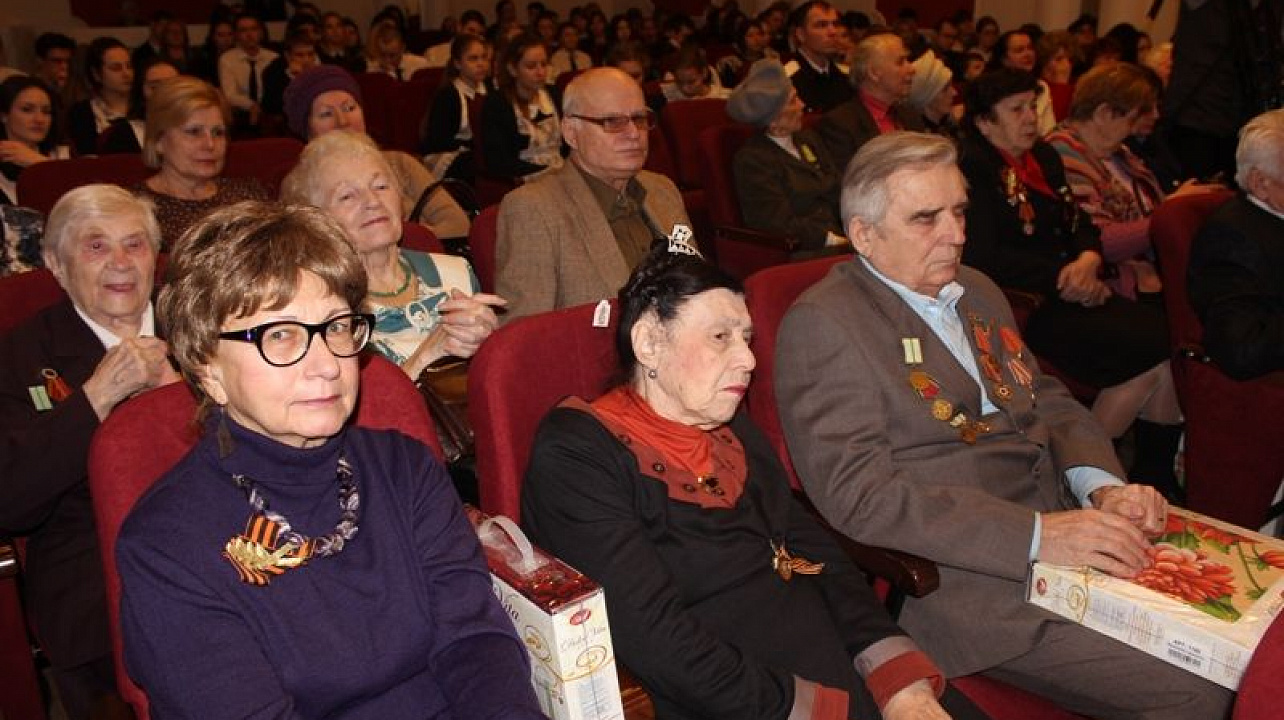 В Центральном округе прошел торжественный прием блокадников и защитников Ленинграда