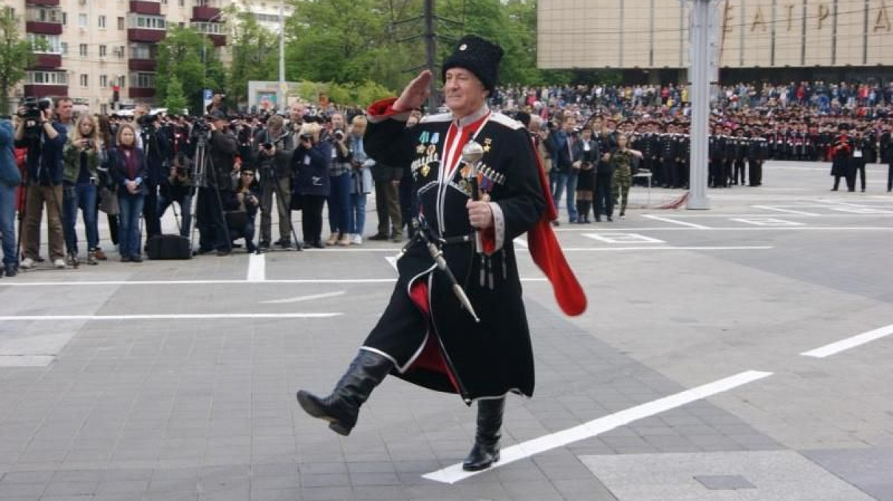 Казаки Екатеринодарского районного казачьего общества приняли участие в параде