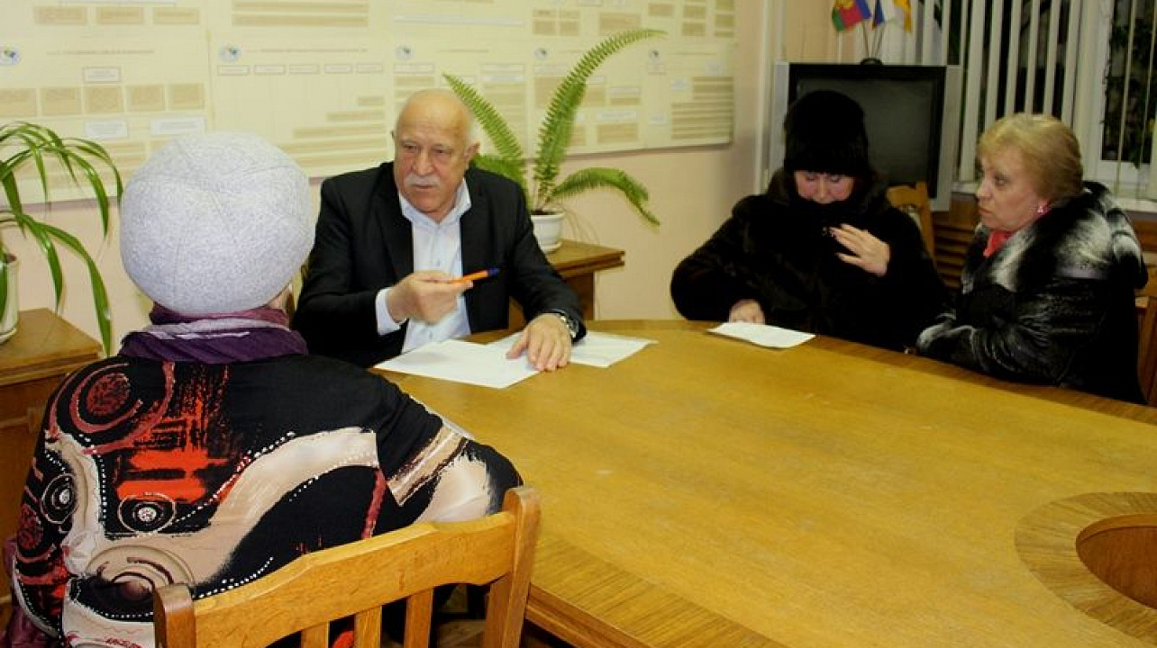 Депутаты Законодательного Собрания Краснодарского края и городской Думы Краснодара отчитались перед жителями Центрального округа