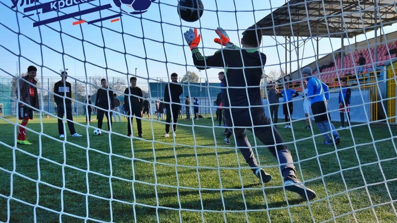 Уличный красава. Спешим зарегистрироваться