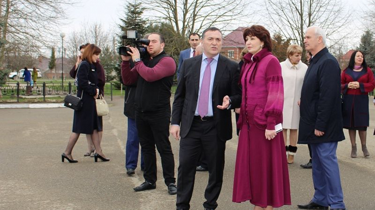 Сегодня пролонгирован 26-й договор о дружбе и сотрудничестве между Центральным округом и Тахтамукайским районом Республики Адыгея