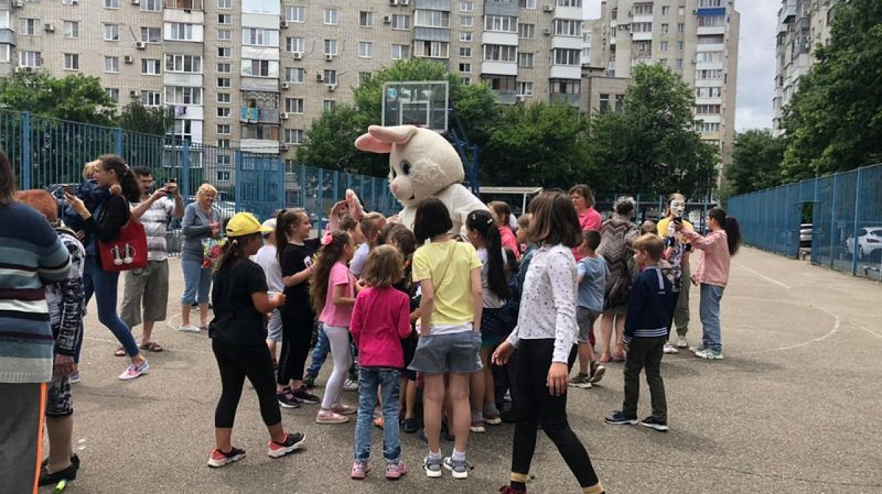 В Центральном округе продолжаются праздники, посвященные Дню защиты детей