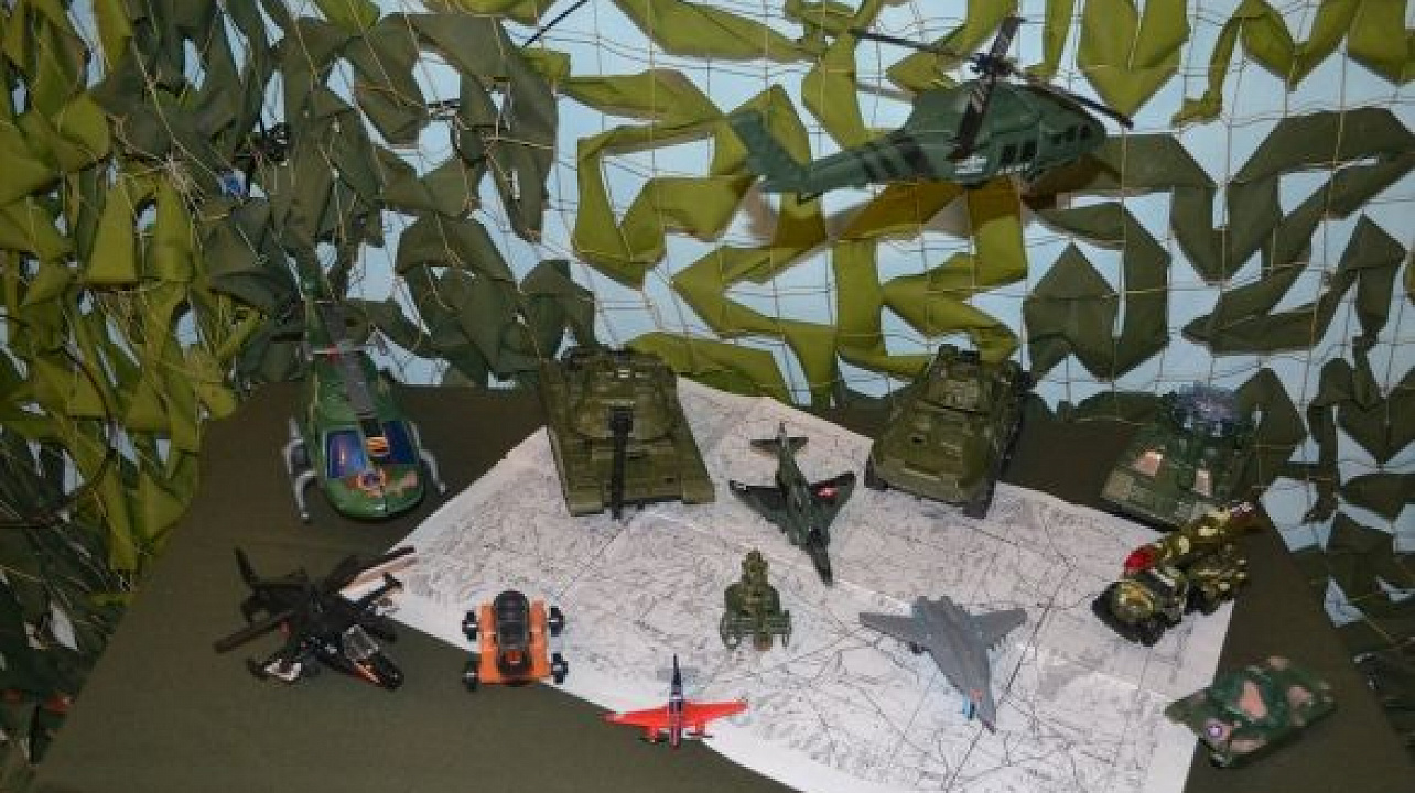 В детском саду Западного округа открылась «Аллея войск Российской армии»