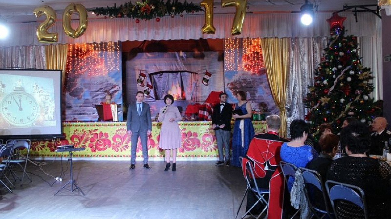В Центральном округе состоялся новогодний бал общественности