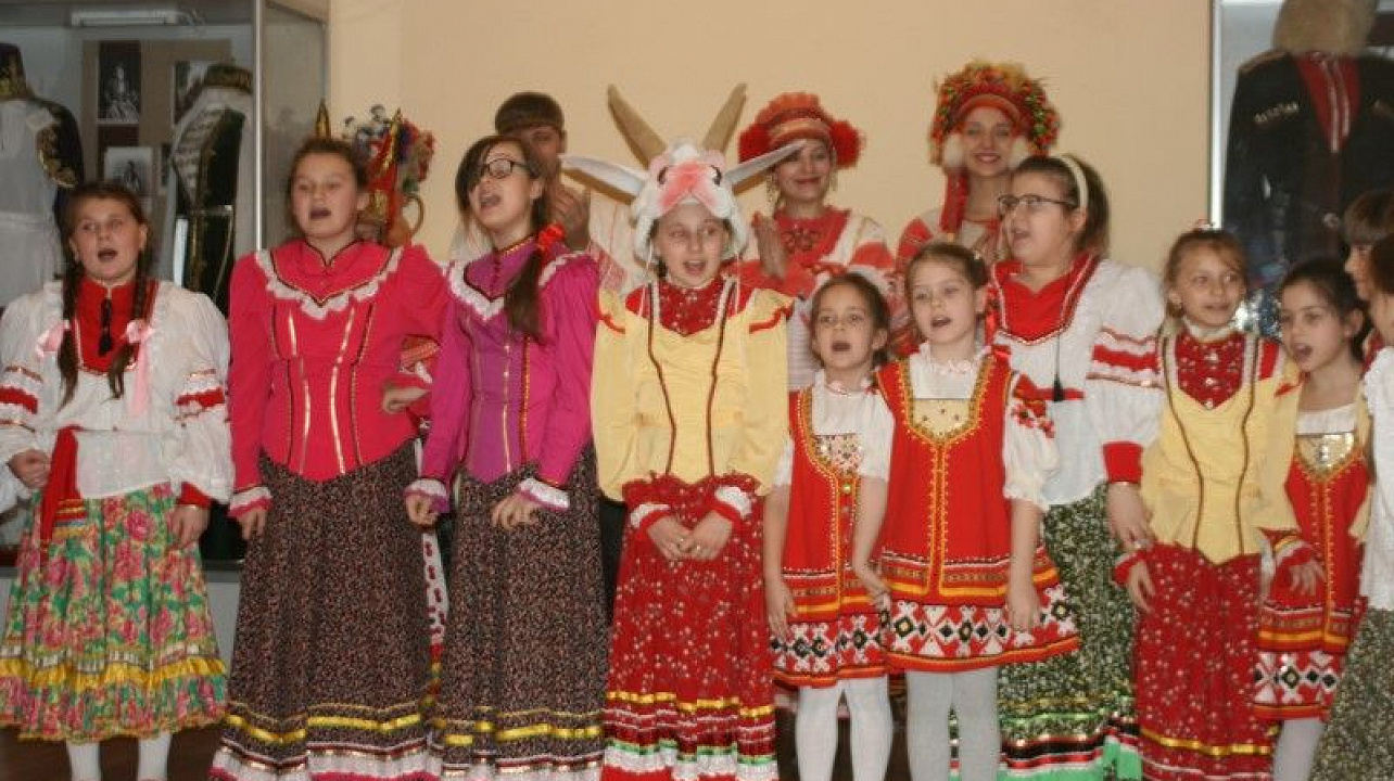 Молодёжный клуб «Оберег» собрал друзей «Крещенским вечерком» (3).JPG