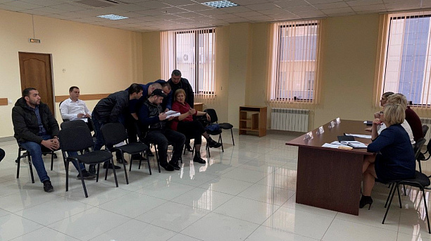 Проведено совещание по вопросу размещение нестационарных торговых объектов в летний период