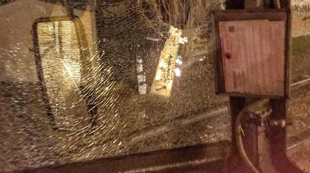 Евгений Первышов: Необходимо найти бросившего камень в кабину трамвая злоумышленника