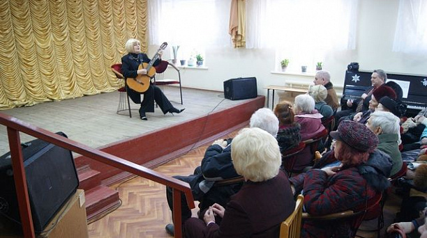 В Западном округе прошел литературный вечер "Поэты и композиторы о Великой Отечественной Войне"