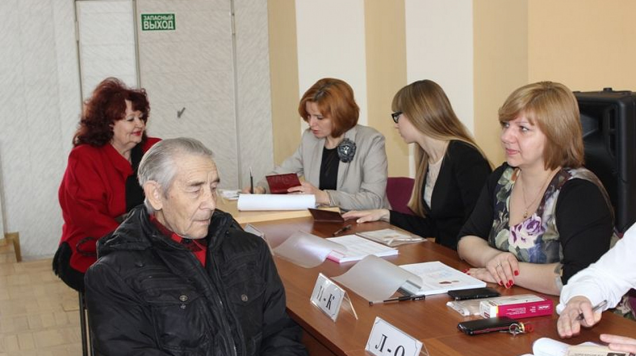 В администрации Центрального округа состоялось торжественное вручение юбилейных медалей